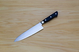 Tetsuhiro Super Gold 2 Gyuto knife 175mm (6.9") Black paper micarta