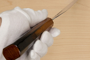 Hokiyama Sakon AUS10 Hammered shiny Damascus 210mm (8.3") Kiritsuke knife with Burnt pattern Urushi lacquered Magnolia Wood octagon handle