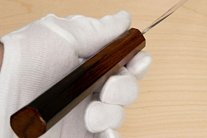 Hokiyama Sakon AUS10 Hammered shiny Damascus 210mm (8.3") Gyuto knife with Burnt pattern Urushi lacquered Magnolia Wood octagon handle