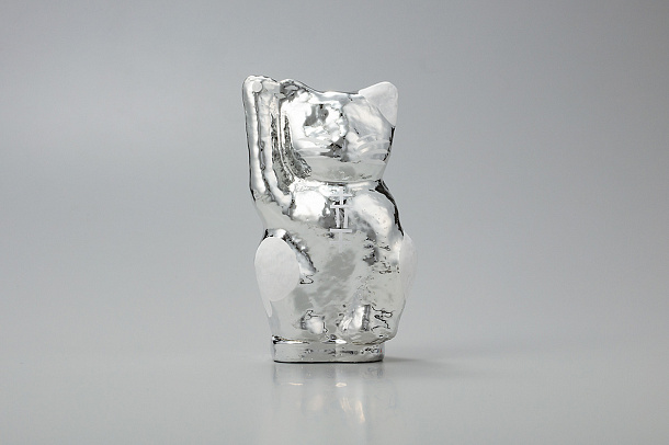 Designer's Premium Silver Maneki-Neko Small 14cm Designer's Premium Silver Maneki-Neko Small 14cm