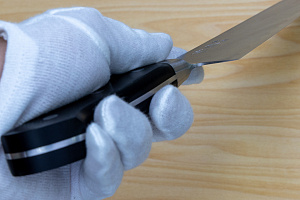 Tetsuhiro Blue Super Gyuto knife 240mm (9.5") Black paper micarta