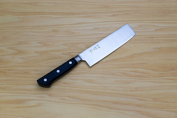 Tetsuhiro Blue steel 2 Nakiri vegetable knife 160mm (6.3") Black paper micarta Tetsuhiro Blue steel 2 Nakiri vegetable knife 160mm (6.3") Black paper micarta