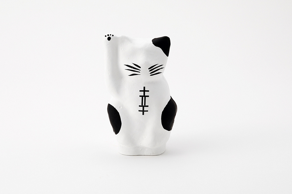 Designer's White Maneki-Neko Small 14cm - Knife-Life - Best Japanese Knife Store