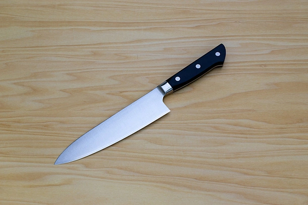 Tetsuhiro Super Gold 2 Gyuto knife 175mm (6.9") Black paper micarta Tetsuhiro Super Gold 2 Gyuto knife 175mm (6.9") Black paper micarta