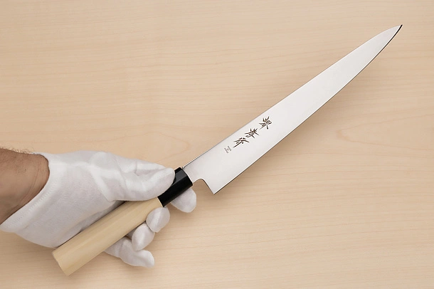 Sakai Takayuki AUS8 Sujihiki knife 240mm (9.5 ") Magnolia/Buffalo horn handle Sakai Takayuki AUS8 Sujihiki knife 240mm (9.5 ") Magnolia/Buffalo horn handle