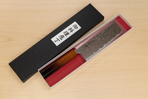 Hokiyama Sakon Bokusui AUS10 ROU-Wave Damascus 165mm (6.5") Nakiri knife with Burnt pattern Urushi lacquered Magnolia Wood octagon handle Hokiyama Sakon Bokusui AUS10 ROU-Wave Damascus 165mm (6.5") Nakiri knife with Burnt pattern Urushi lacquered Magnolia Wood octagon handle