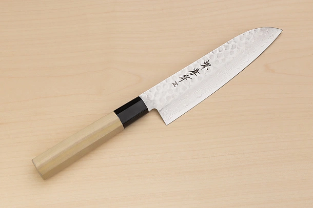 Sakai Takayuki 45-layer Damascus AUS10 Santoku knife 180mm ( 7.1 ") Magnolia/Italian resin handle Sakai Takayuki 45-layer Damascus AUS10 Santoku knife 180mm ( 7.1 ") Magnolia/Italian resin handle
