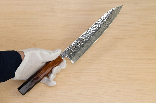 Hokiyama Sakon AUS10 Hammered shiny Damascus 210mm (8.3") Gyuto knife with Burnt pattern Urushi lacquered Magnolia Wood octagon handle Hokiyama Sakon AUS10 Hammered shiny Damascus 210mm (8.3") Gyuto knife with Burnt pattern Urushi lacquered Magnolia Wood octagon handle