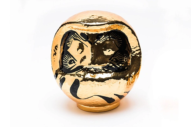 Designer's Premium Gold Daruma Medium 20cm Designer's Premium Gold Daruma Medium 20cm