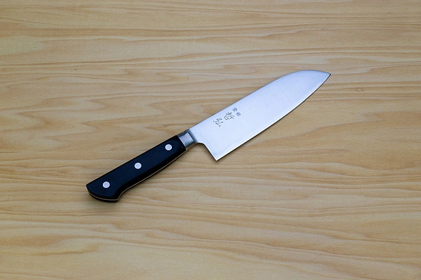 Tetsuhiro Blue Super Santoku knife 170mm (6.7") Black paper micarta Tetsuhiro Blue Super Santoku knife 170mm (6.7") Black paper micarta