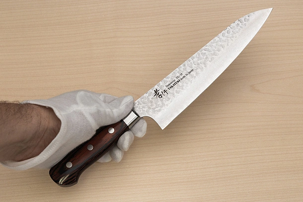 Sakai Takayuki 33-layer Damascus VG10 Gyuto knife 210mm (8.3 ") Spanish Mahogany handle Sakai Takayuki 33-layer Damascus VG10 Gyuto knife 210mm (8.3 ") Spanish Mahogany handle