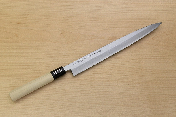 Sakai Genkichi White steel 2 Yanagiba Knife for Sashimi 300 (11.8) Magnolia Wood handle with buffalo horn Sakai Genkichi White steel 2 Yanagiba Knife for Sashimi 300 (11.8) Magnolia Wood handle with buffalo horn