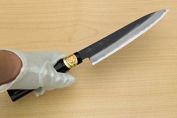 Sakai Genkichi Kurouchi Warikomi White steel 2 Petty knife 160mm (6.3") Magnolia Wood with Akebono-Nuri Urushi Lacque Sakai Genkichi Kurouchi Warikomi White steel 2 Petty knife 160mm (6.3") Magnolia Wood with Akebono-Nuri Urushi Lacque