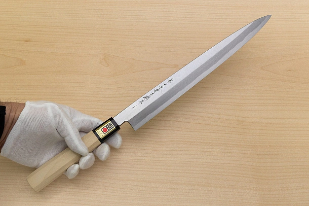 Sakai Genkichi Blue steel 2 Yanagiba Sashimi Knife 270 (10.6) Magnolia Wood handle with buffalo horn Sakai Genkichi Blue steel 2 Yanagiba Sashimi Knife 270 (10.6) Magnolia Wood handle with buffalo horn